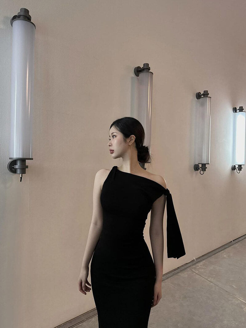 Reveré™ | Long Knotted Dress