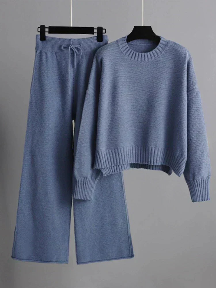 Reveré™ | Elegant Knit Duo