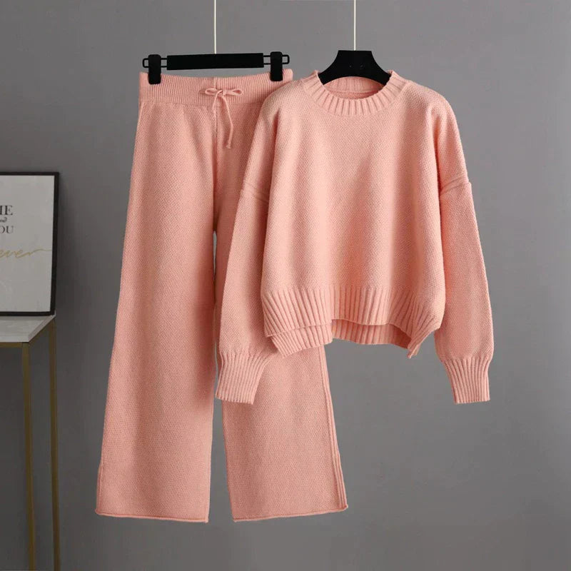 Reveré™ | Elegant Knit Duo