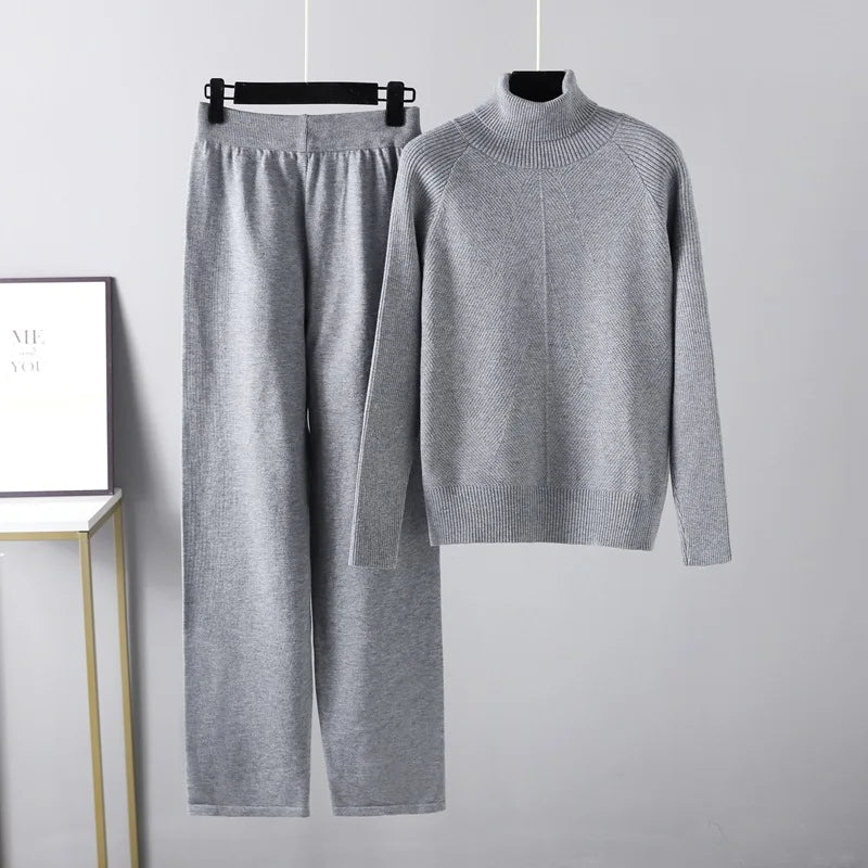Reveré™ | Two-Piece Lounge Set in Cable Knit