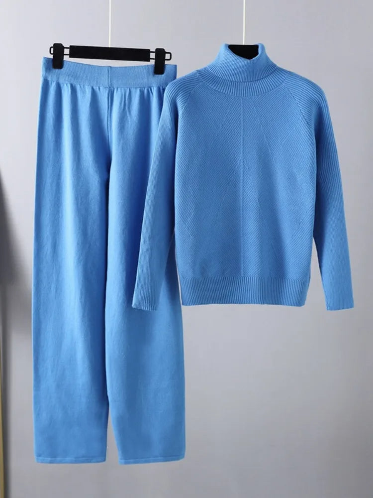 Reveré™ | Two-Piece Lounge Set in Cable Knit